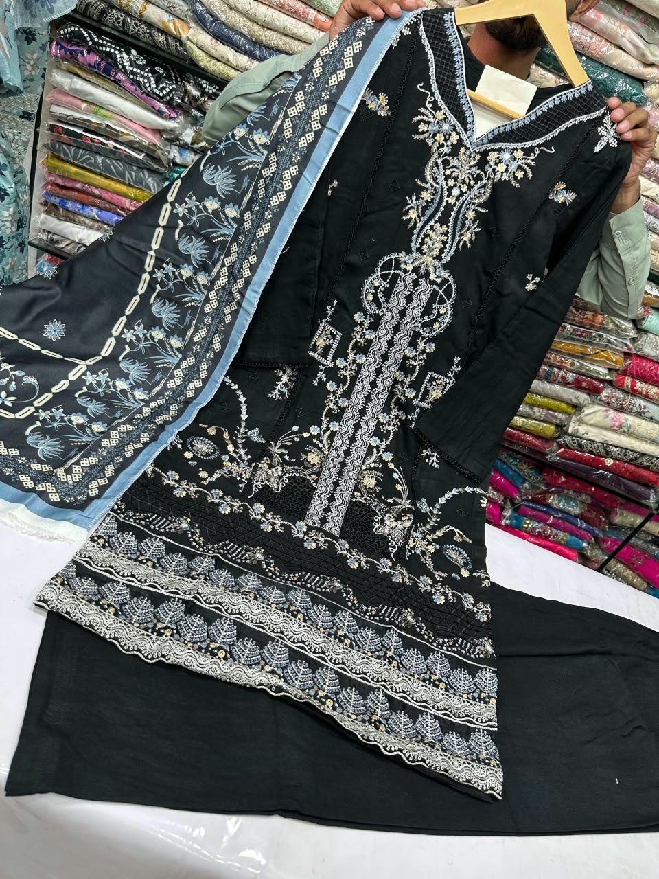 PHNL-002-BLK