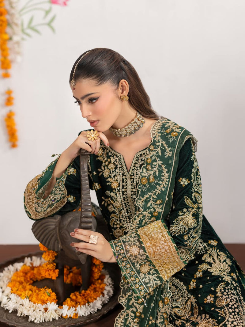 VEL003 – Dark Emerald Green Luxury Sequin Embroidered Micro Velvet 3 Piece Suit