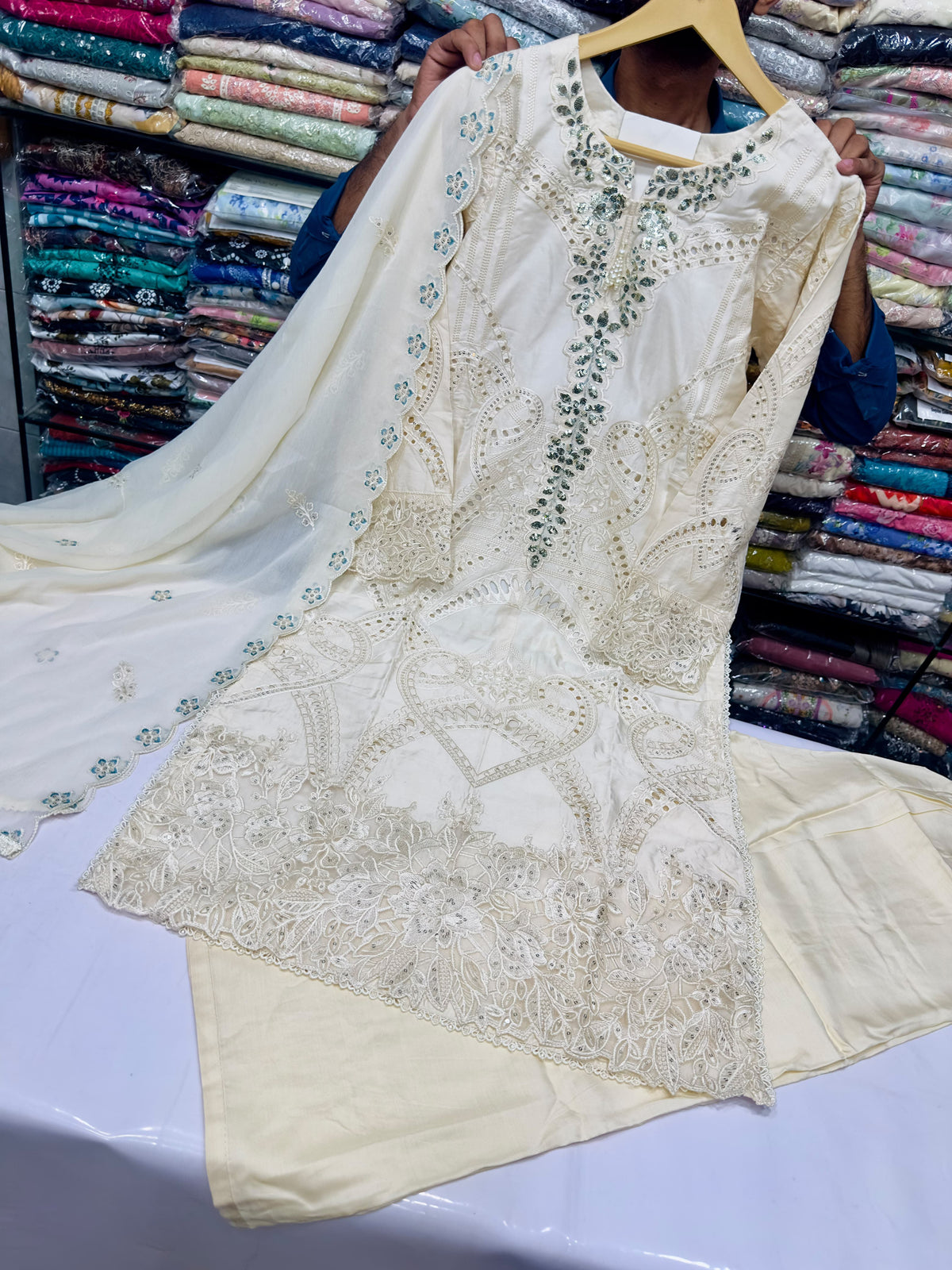 VS-012-OFW